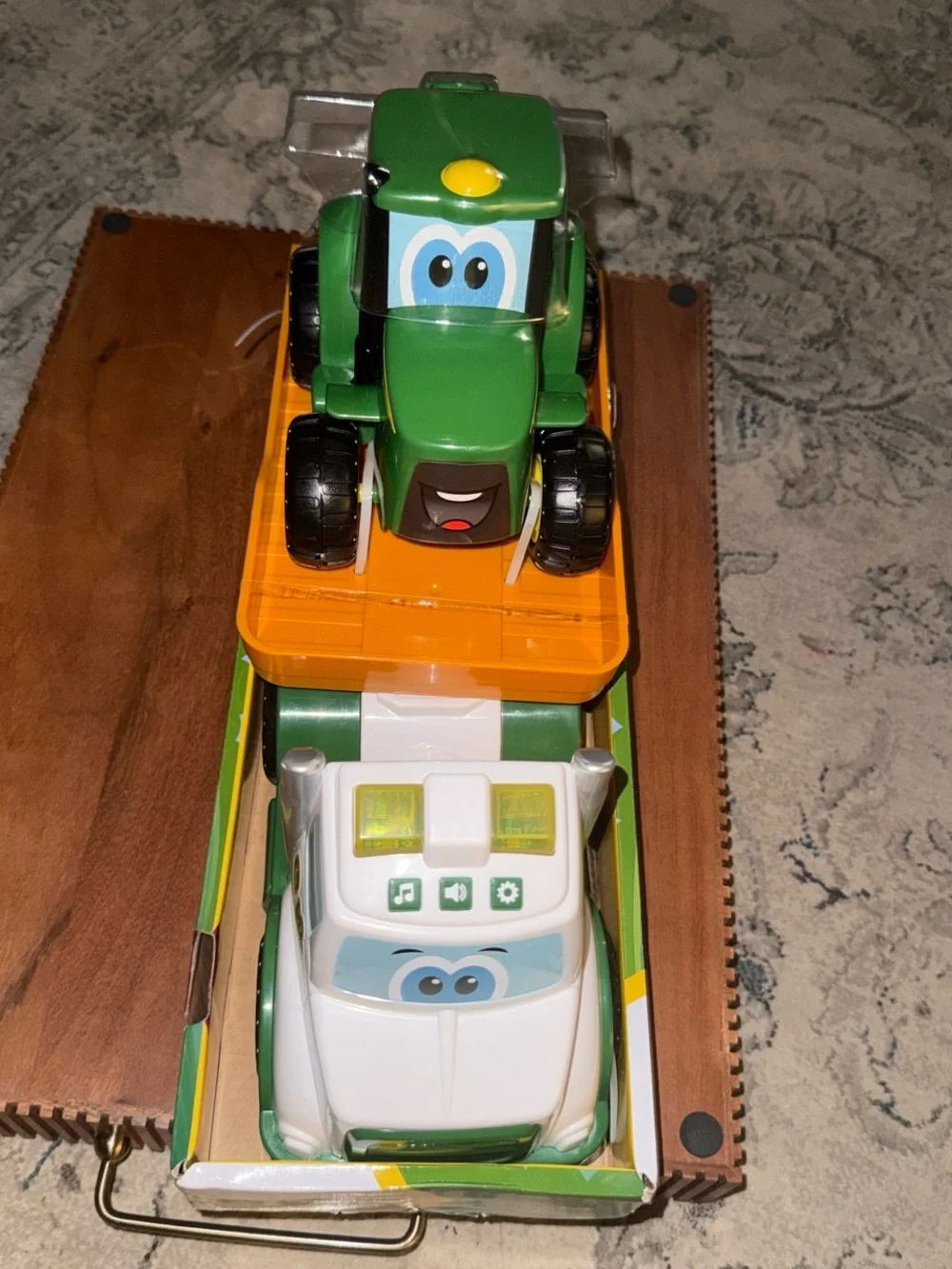 John Deere rolling that sounds